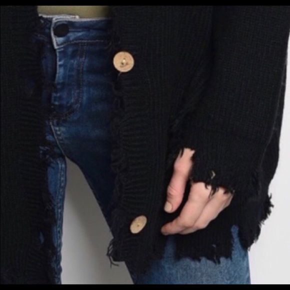 Edgy Cardigan - Picture 4 of 5